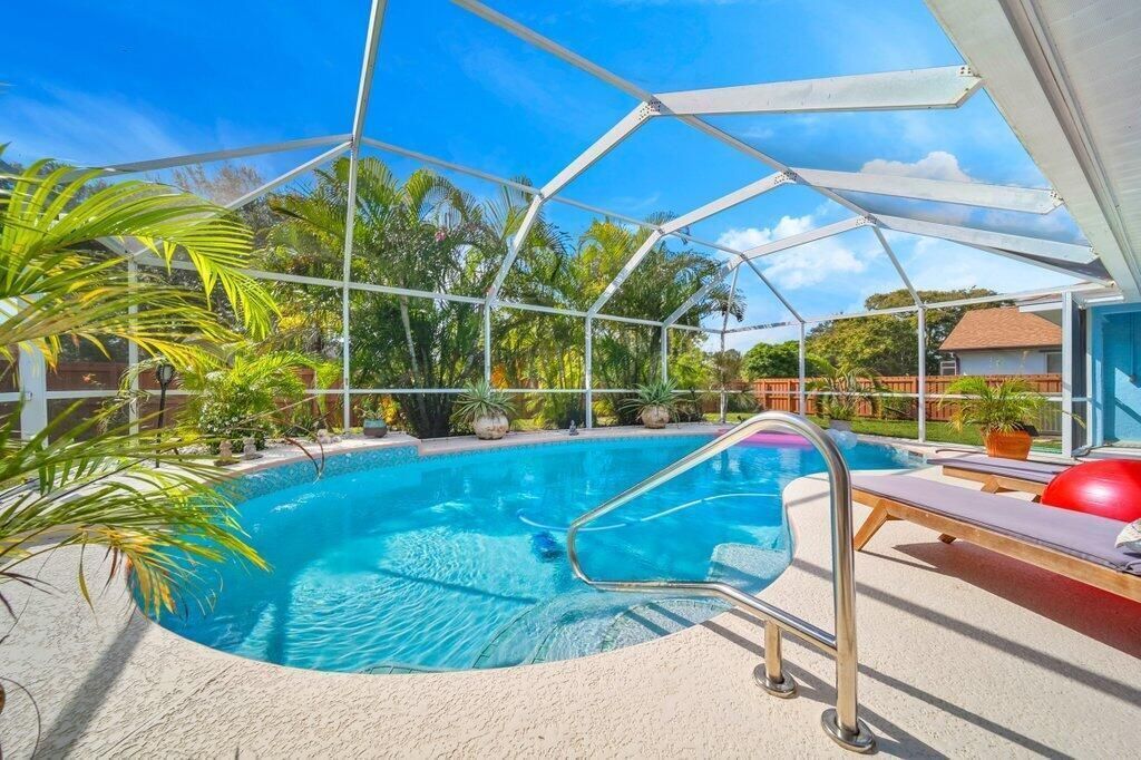 3285 SE Pinto Street, Port Saint Lucie, FL 34984 Photo