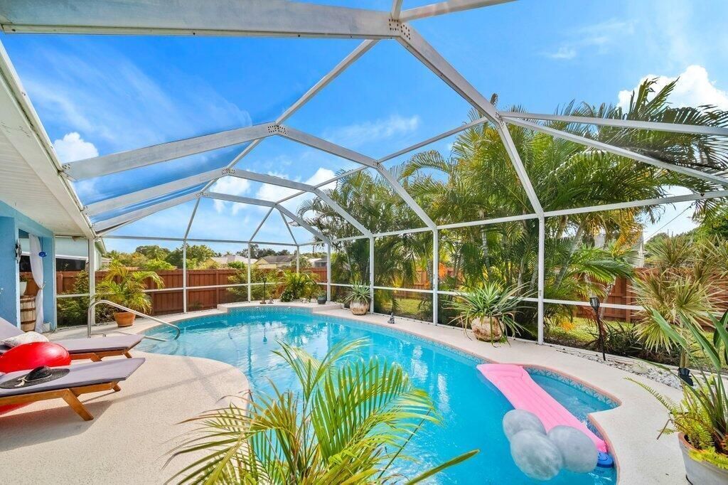 3285 SE Pinto Street, Port Saint Lucie, FL 34984 Photo