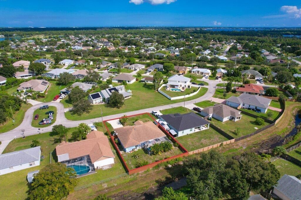 3285 SE Pinto Street, Port Saint Lucie, FL 34984 Photo