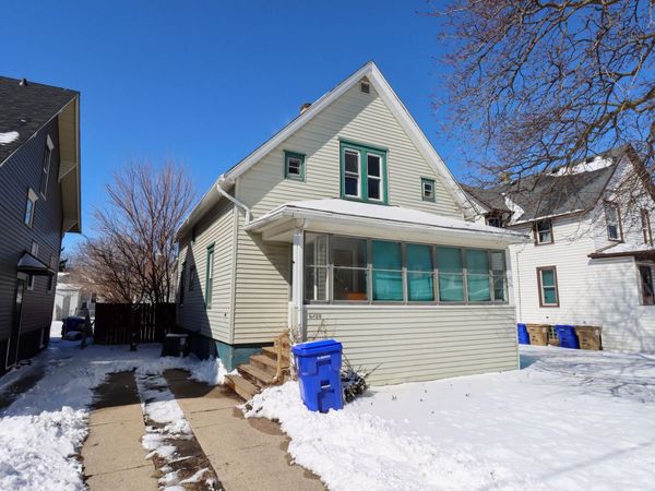 6320 25th Ave, Kenosha, WI 53143