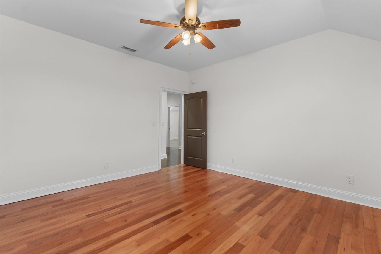 217 Chapel Ridge Circle Photo 24