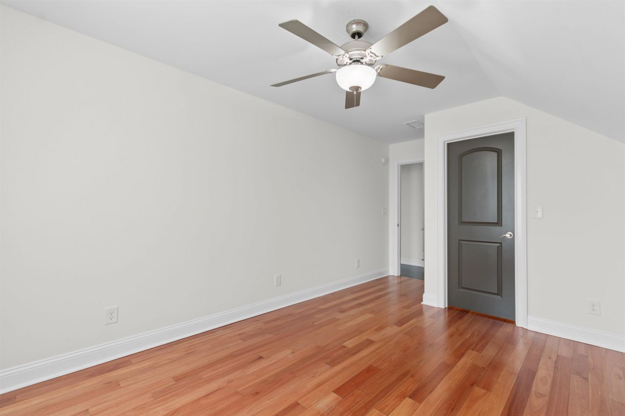 217 Chapel Ridge Circle Photo 31