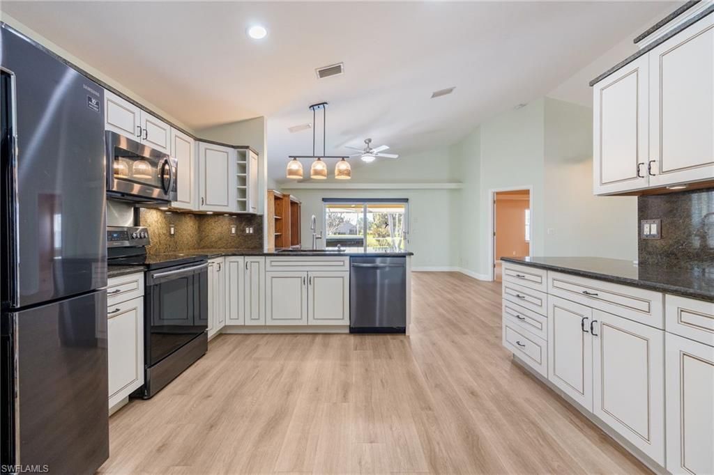 9273 Palm Island Cir , North Fort Myers, FL 33903 Photo