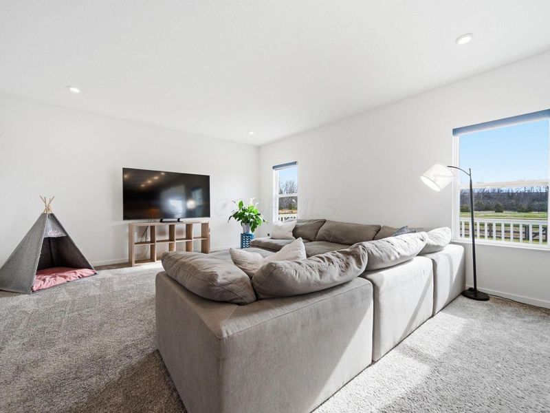 447 Rochdale, Delaware, OH 43015 Photo 10