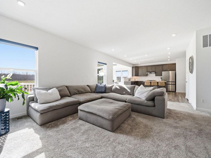 447 Rochdale, Delaware, OH 43015 Photo 11