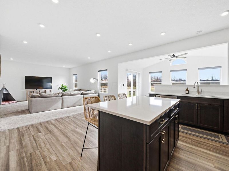 447 Rochdale, Delaware, OH 43015 Photo 14