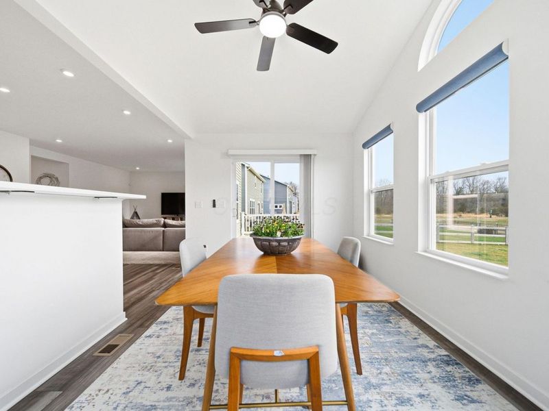 447 Rochdale, Delaware, OH 43015 Photo 19