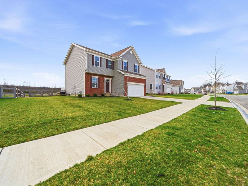 447 Rochdale, Delaware, OH 43015 Photo 4