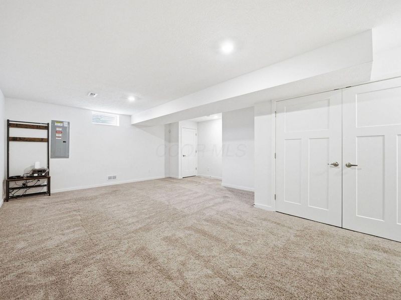 447 Rochdale, Delaware, OH 43015 Photo 45