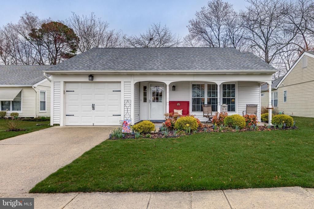 32 Cotherstone Drive, Southampton, NJ 08088 Main Photo