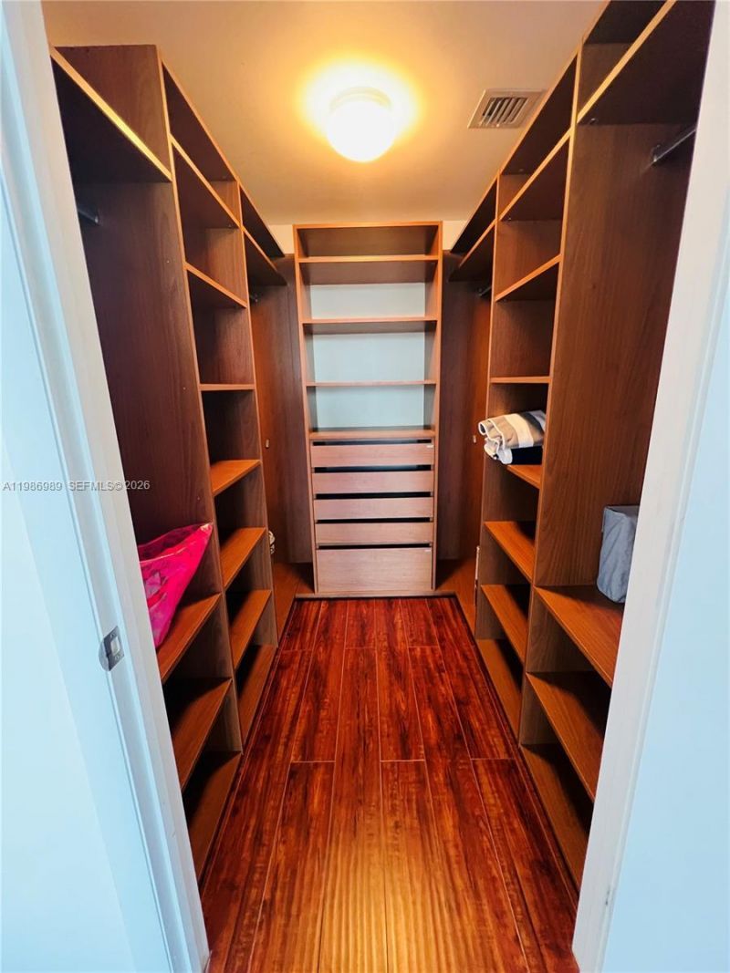 495 Brickell Ave , Unit 2707, Miami, FL 33131 Photo