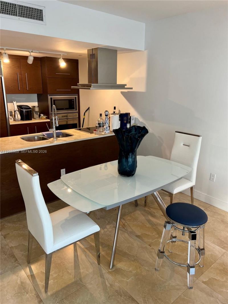 495 Brickell Ave , Unit 2707, Miami, FL 33131 Photo