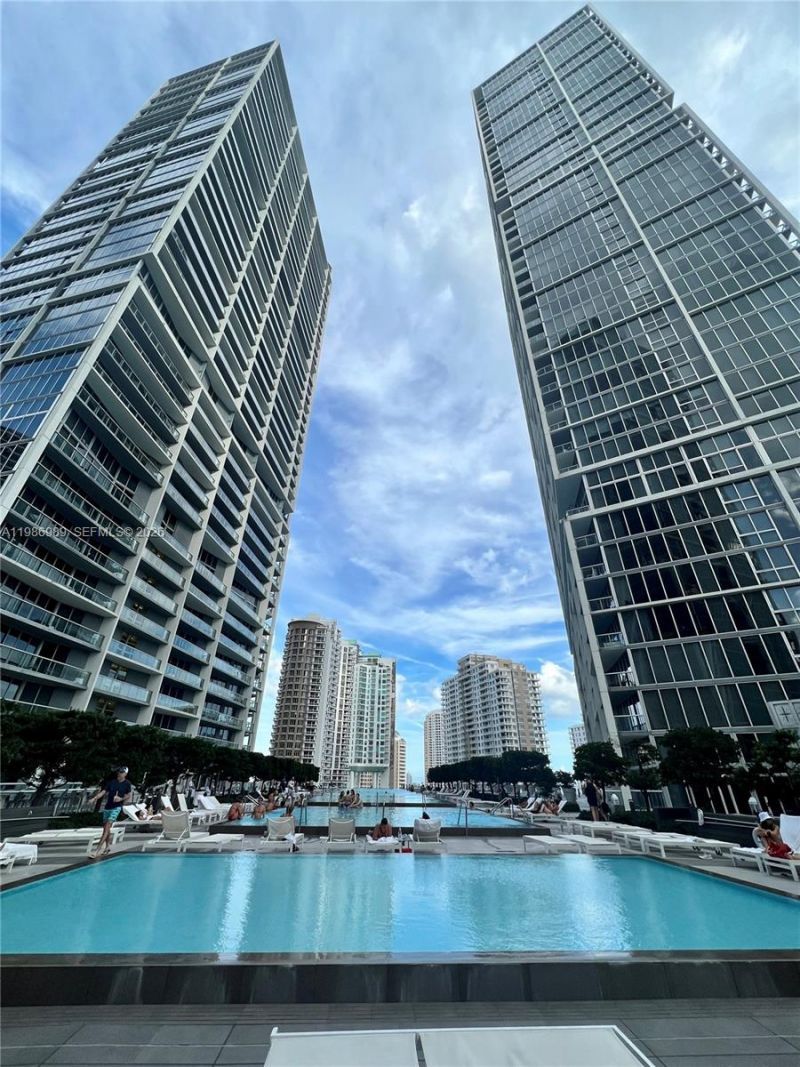 495 Brickell Ave , Unit 2707, Miami, FL 33131 Photo
