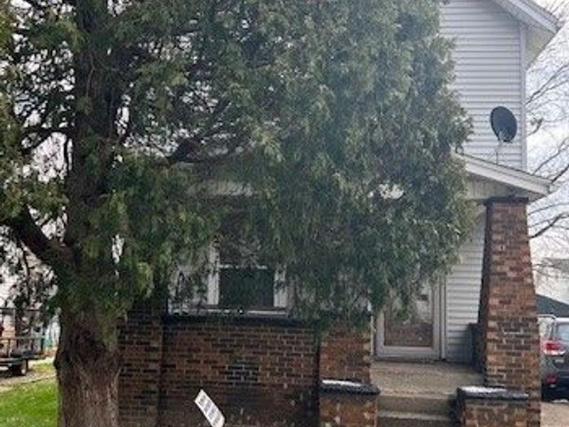 1604 Wooster Avenue NE, Canton, OH 44705 Photo 1