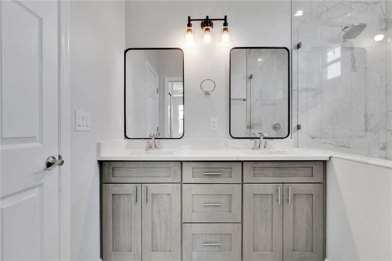 1306 NE 2nd Avenue , Cape Coral, FL 33909 Photo