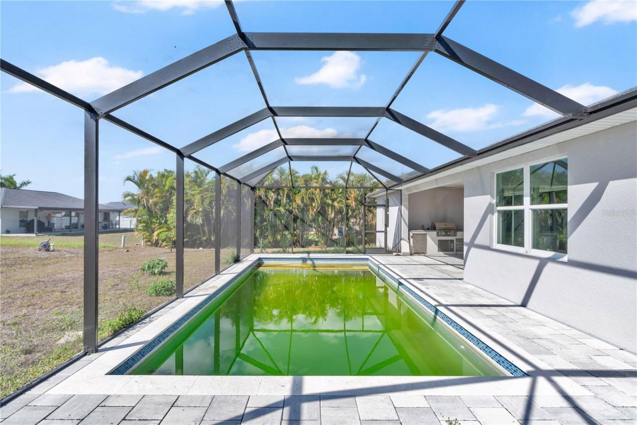 1306 NE 2nd Avenue , Cape Coral, FL 33909 Photo