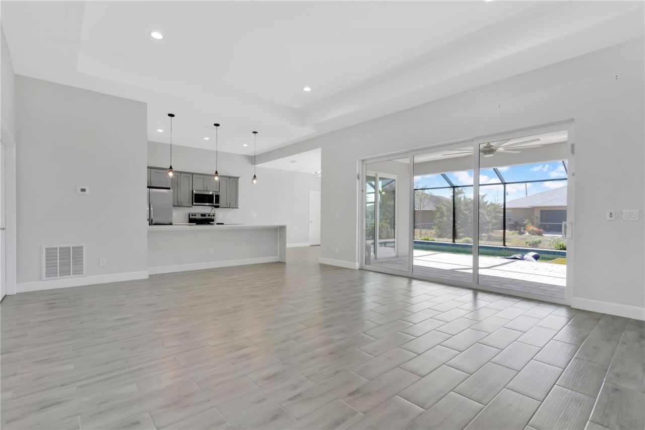 1306 NE 2nd Avenue , Cape Coral, FL 33909 Photo