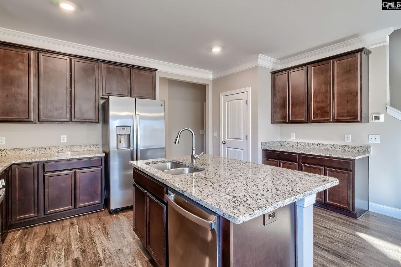 923 Taramore Lane Photo 4