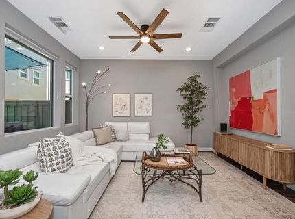 3240 Dullanty Way, Sacramento, CA 95816 Photo