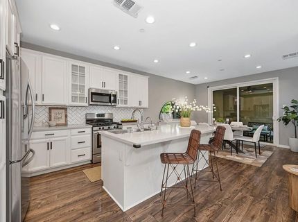 3240 Dullanty Way, Sacramento, CA 95816 Photo