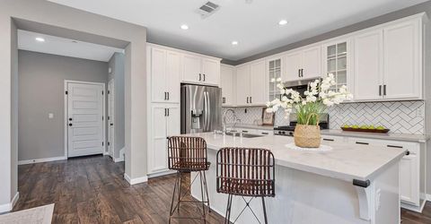 3240 Dullanty Way, Sacramento, CA 95816 Photo