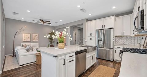 3240 Dullanty Way, Sacramento, CA 95816 Photo