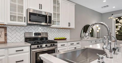 3240 Dullanty Way, Sacramento, CA 95816 Photo