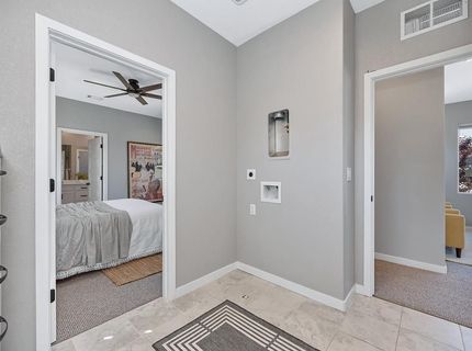 3240 Dullanty Way, Sacramento, CA 95816 Photo