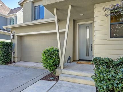 3240 Dullanty Way, Sacramento, CA 95816 Photo