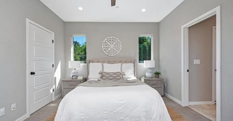 3240 Dullanty Way, Sacramento, CA 95816 Photo