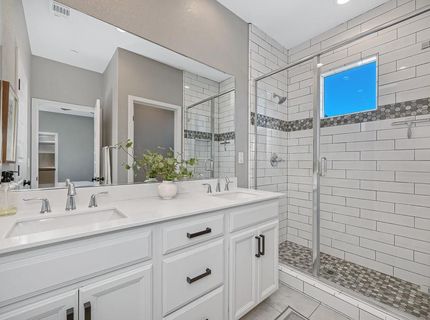 3240 Dullanty Way, Sacramento, CA 95816 Photo