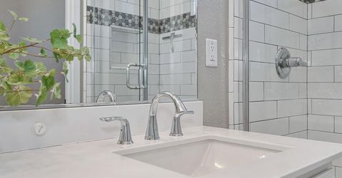 3240 Dullanty Way, Sacramento, CA 95816 Photo