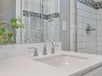 3240 Dullanty Way, Sacramento, CA 95816 Photo