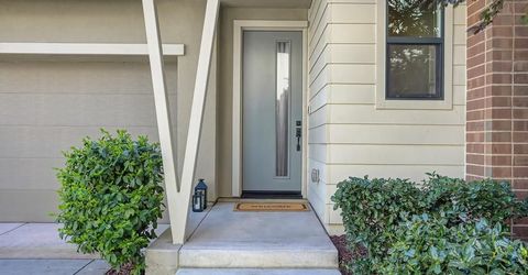 3240 Dullanty Way, Sacramento, CA 95816 Photo