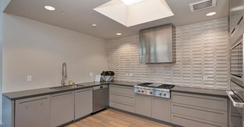 3240 Dullanty Way, Sacramento, CA 95816 Photo