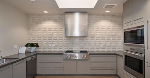 3240 Dullanty Way, Sacramento, CA 95816 Photo