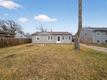 4005 RAWLINS Drive, COUNCIL BLUFFS, IA 51501