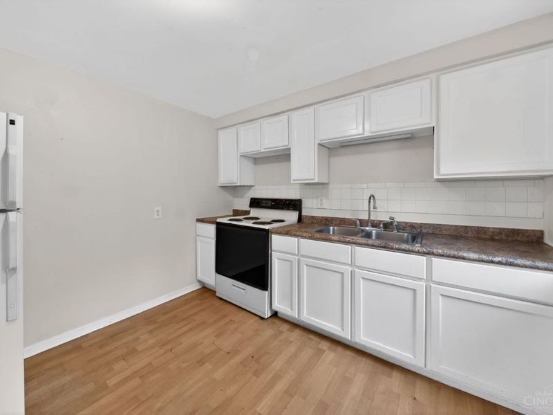 4669 Kirby Avenue, Cincinnati, OH 45223 Photo 16