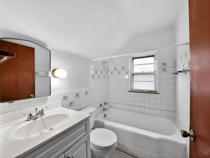 4669 Kirby Avenue, Cincinnati, OH 45223 Photo 20