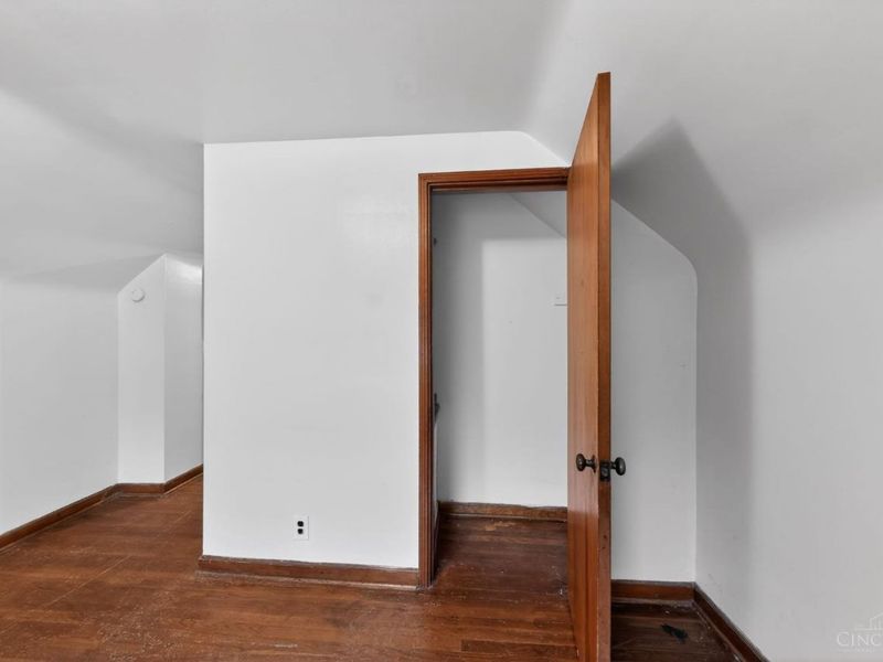 4669 Kirby Avenue, Cincinnati, OH 45223 Photo 26