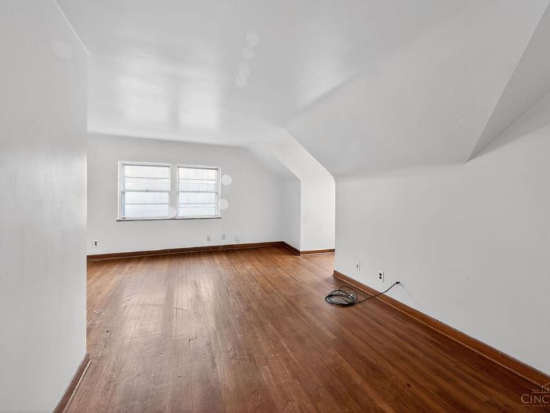 4669 Kirby Avenue, Cincinnati, OH 45223 Photo 27