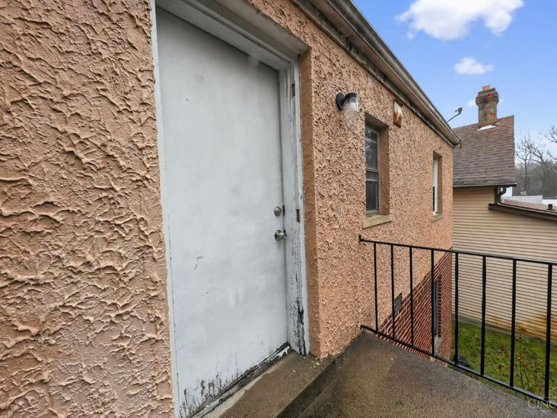 4669 Kirby Avenue, Cincinnati, OH 45223 Photo 5