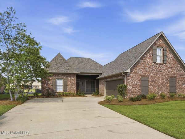 108 Martinique Drive, Madison, MS 39110