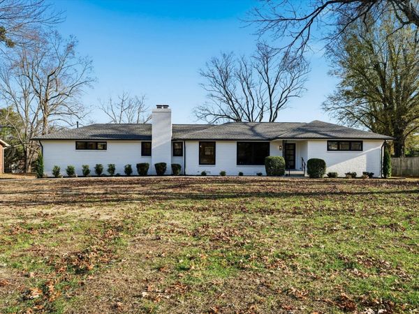 283 Lake Terrace Dr, Hendersonville, TN 37075