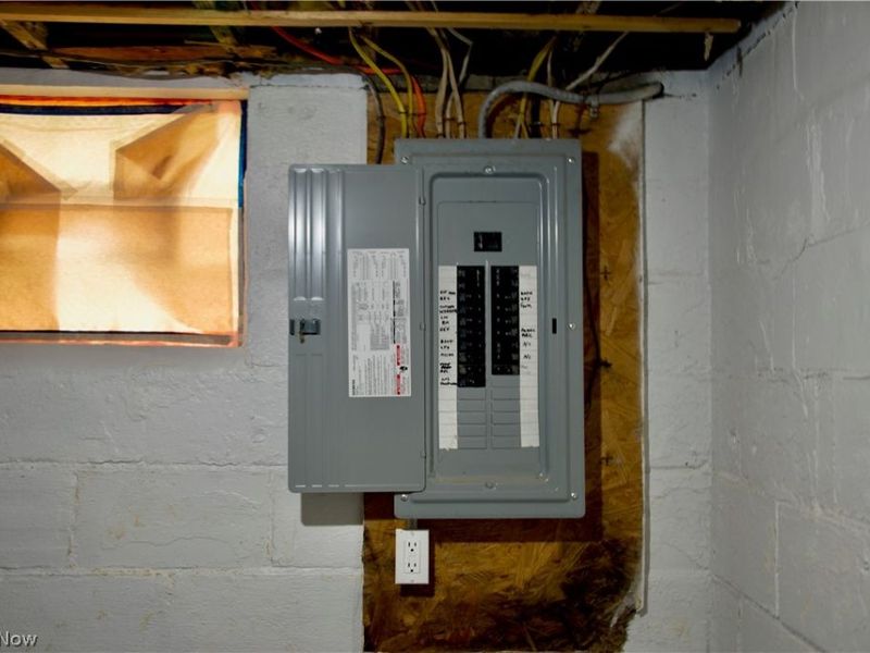 425 Spaulding Street, Akron, OH 44310 Photo 15