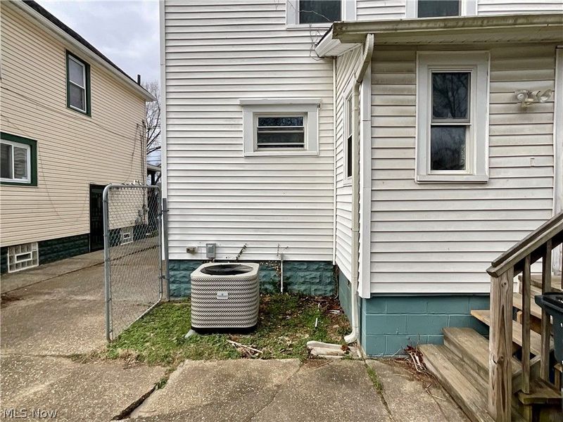 425 Spaulding Street, Akron, OH 44310 Photo 16