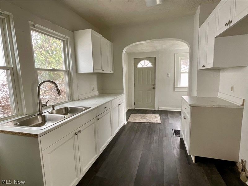 425 Spaulding Street, Akron, OH 44310 Photo 5