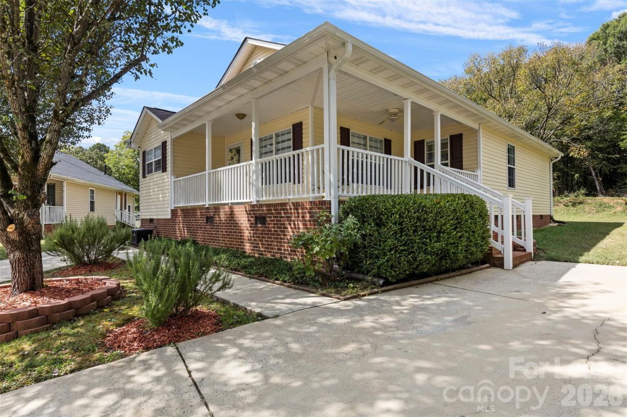 131 Joseph Lane, Mooresville, NC 28115 Main Photo