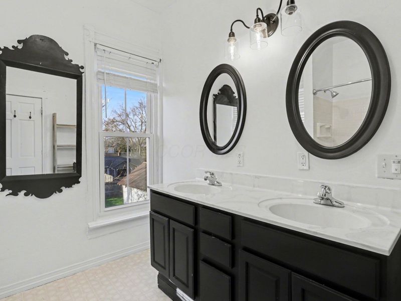 285 Thurman Avenue, Columbus, OH 43206 Photo 21