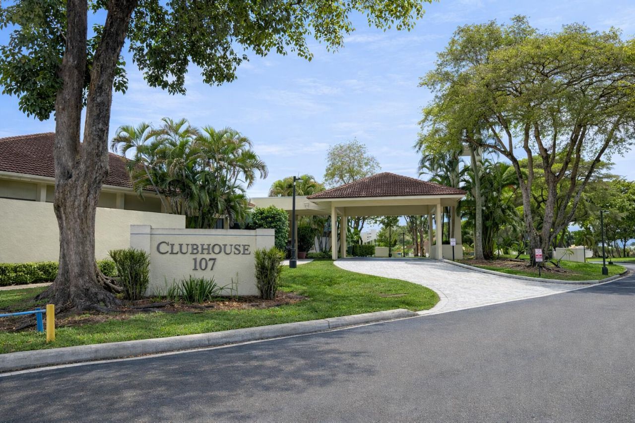 110 Lake Emerald Drive, Unit 103, Oakland Park, FL 33309 Photo